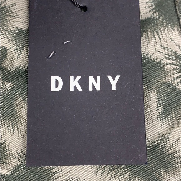 DKNY NWT olive green dress shorts M 31 - Picture 3 of 11